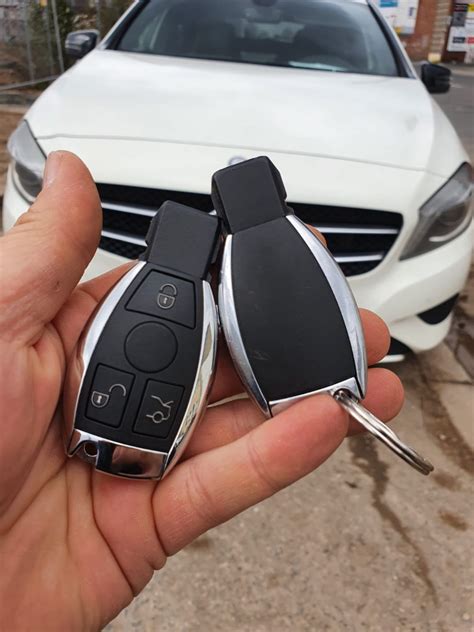 Mercedes A-Klasse Schloss austauschen - Schlüssel duplizieren lassen